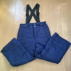 130cm スキー　スノボー用ウエアーの画像