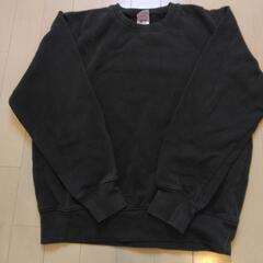 黒トレーナー　サイズS（160くらい）