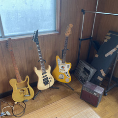 ボロギターなどただ