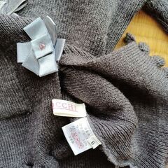 「組曲」長袖Tシャツ2枚・「OCCHI」カーディガンの画像