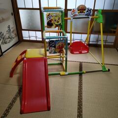 アンパンマンジャングルジムの画像