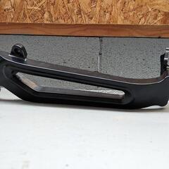 ハスクバーナ　スヴァルトピレン401の純正フェンダー類の画像