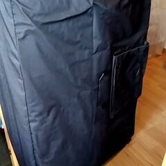 折りたたみ式　マッサージテーブル　