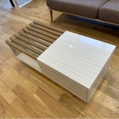 ソファ、ローテーブル