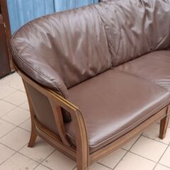 美品【マルニ】地中海　ロイヤル　シャルル　2人掛けソファ　ラブシート マルニ 地中海ロイヤル 44万「シャルル」2人掛けソファ