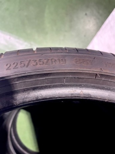 225/35R19 4本 ピレリー、トライアングル
