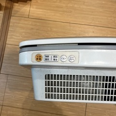 空気清浄機 アイリスオーヤマ  PMAC-100-S 2013年製　花粉症対策の画像