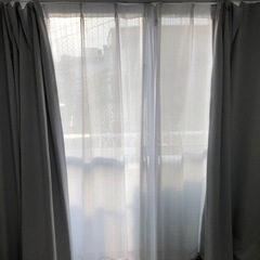 遮光カーテン　2セットの画像