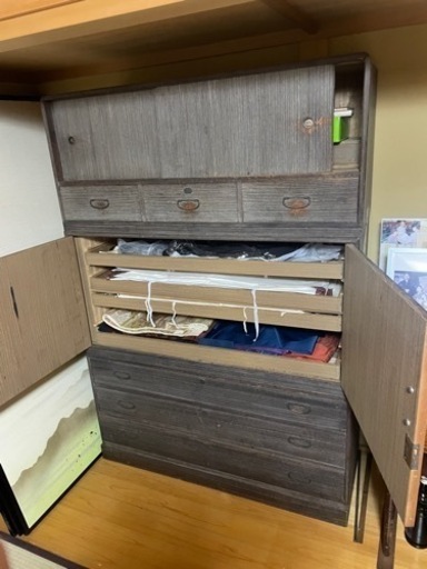 桐箪笥(キリダンス)値下げしました (りき) 大阪の家具の中古