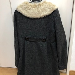 ファー付きコート　Mサイズの画像