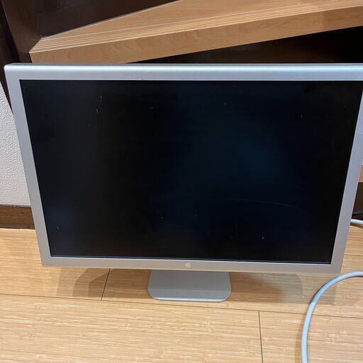 アップル Cinema HD Display A1082 定価10万円程度！！