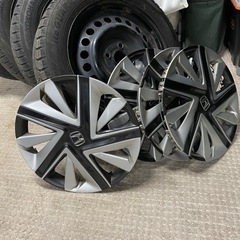 スタッドレス鉄ホイールセット カバー付き185/60R15 の画像