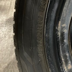 スタッドレス鉄ホイールセット カバー付き185/60R15 の画像