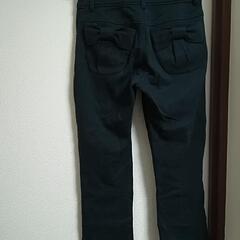 ８分丈パンツの画像