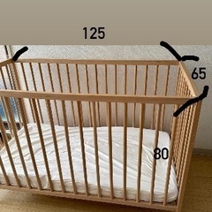 ベビーベッド（マットレス＋カバー）の画像