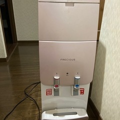 ウォーターサーバー　フレシャス　富士山の銘水　　汚れ有りますが使...