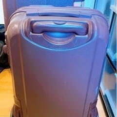 美品　超軽量　機内持ち込み可能　スーツケース　小旅行などの画像