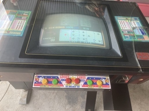 テーブルゲーム機 昭和レトロ New Lucky 8 Lines W-4 ラッキーエイトライン 喫茶店 アーケードゲーム 筐体