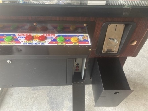 テーブルゲーム機 昭和レトロ New Lucky 8 Lines W-4 ラッキーエイトライン 喫茶店 アーケードゲーム 筐体