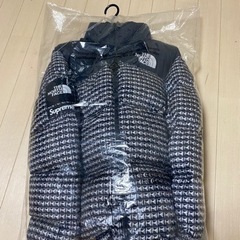 シュプリーム　ノースフェイス　ダウン