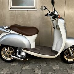 【引取先が決まりました】スクーピーZX? Fタイヤ新品　アルミホイール　FディスクBK　カスタムバイクです。の画像
