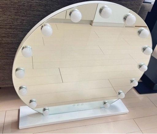 【新品未使用】LEDライト　女優化粧鏡