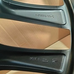 Tesla Model S Plaid新車外しホイールの画像
