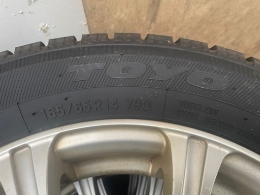 【商談中】14インチアルミ付きバリ山❗️スタッドレス165/65R14