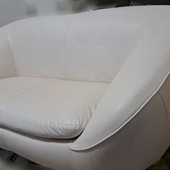 ２人掛けソファー　白/ホワイト　かわいい　東京都日野市の画像