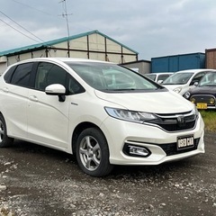 ホンダ フィット グレード	1.5ハイブリッドF助手席回転シート...