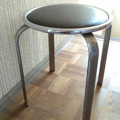 古い椅子　KOKUYOの画像