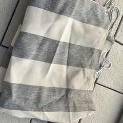 (現在取引中)【無料】ニトリ　はっ水日よけシェード2枚の画像