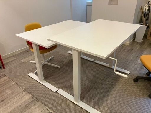 IKEAトロッテン（昇降式デスク）