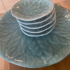 大皿と取り皿の画像