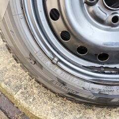 スタッドレスタイヤ165/65r14の画像
