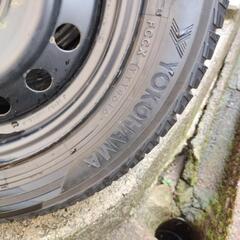 スタッドレスタイヤ165/65r14の画像
