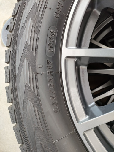 225/65R17スタッドレスタイヤホイールセット