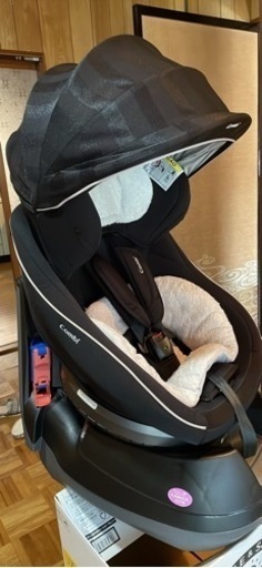 combi チャイルドシート