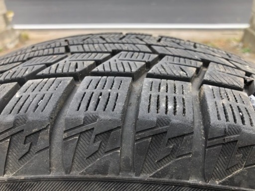 受付一旦停止します【再値下げ】中古スタッドレスタイヤホイール付き