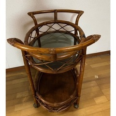 【ジ　1105-5】 籐家具　配膳台　キャスター付き　ミニテーブル　ガラステーブル の画像