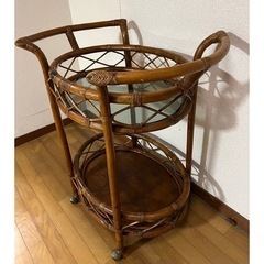 【ジ　1105-5】 籐家具　配膳台　キャスター付き　ミニテーブル　ガラステーブル の画像