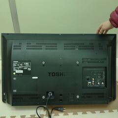 TOSHIBA 32型テレビ　LED REGZA 32S8【箱・付属品完備】現金手渡しも可能ですの画像