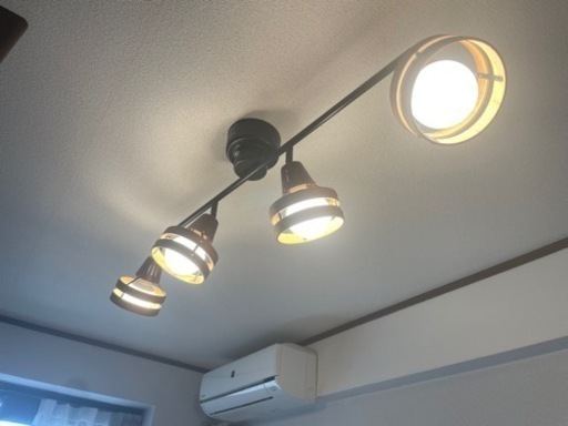 照明　LED球付き