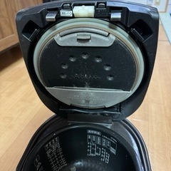炊飯器　2013年　HITACHI 5.5合炊きの画像
