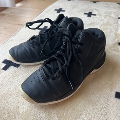 asics バッシュ　ミニバス　バスケットシューズ　22.5センチ