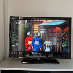 三菱ブルーレイ&HDD内蔵液晶テレビ32型　予約録画、ダビングなどの機能は健在です。の画像