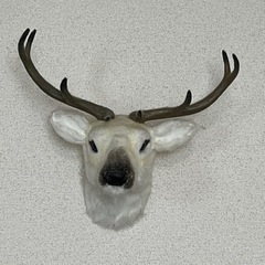 インテリア　鹿の壁掛け（フェイク）の画像