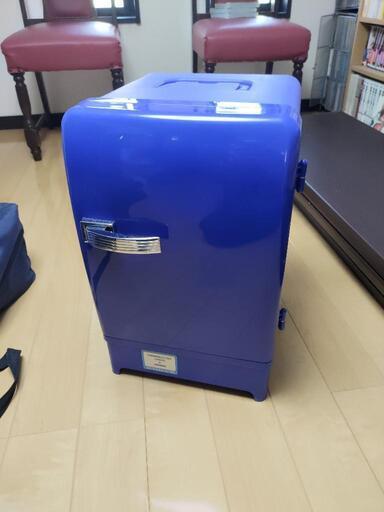 ポータブル冷蔵庫。