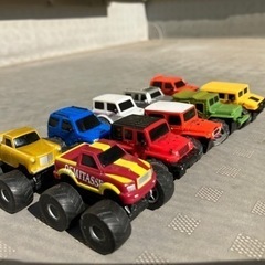 チョロQ？　SUV10個セットの画像