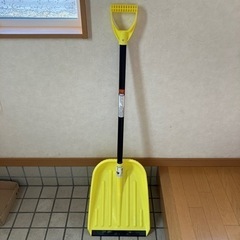 雪かきシャベル
